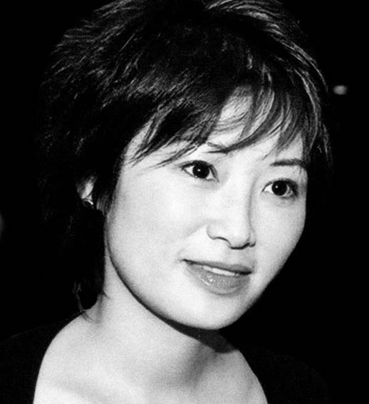 Iris Lo.jpg
