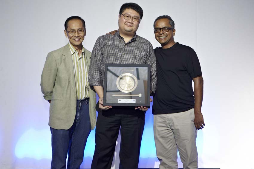 Gong2012-087 copy.jpg