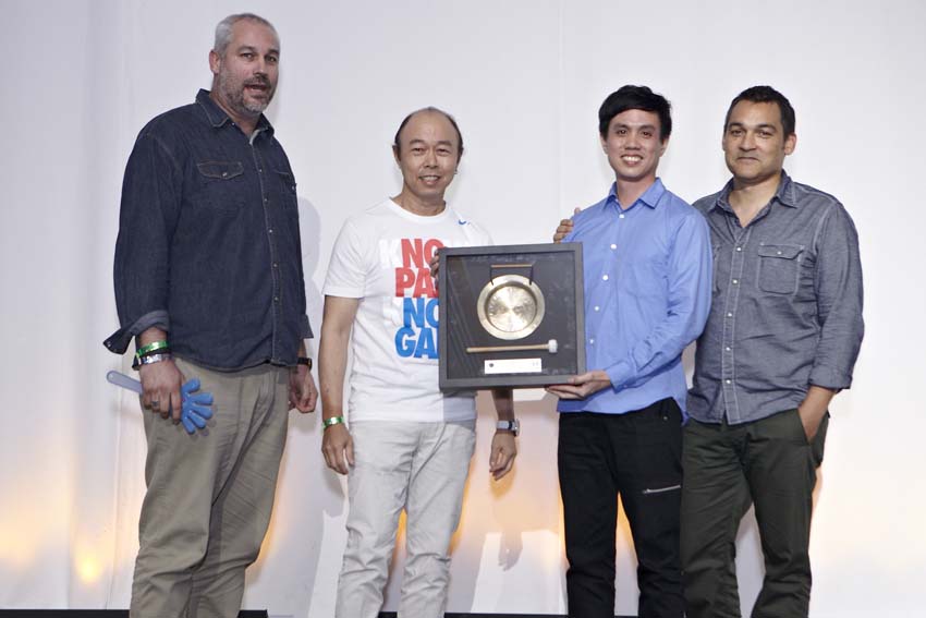 Gong2012-186 copy.jpg