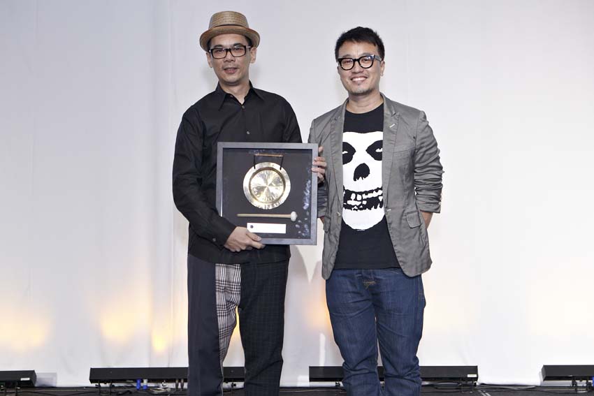 Gong2012-239 copy.jpg