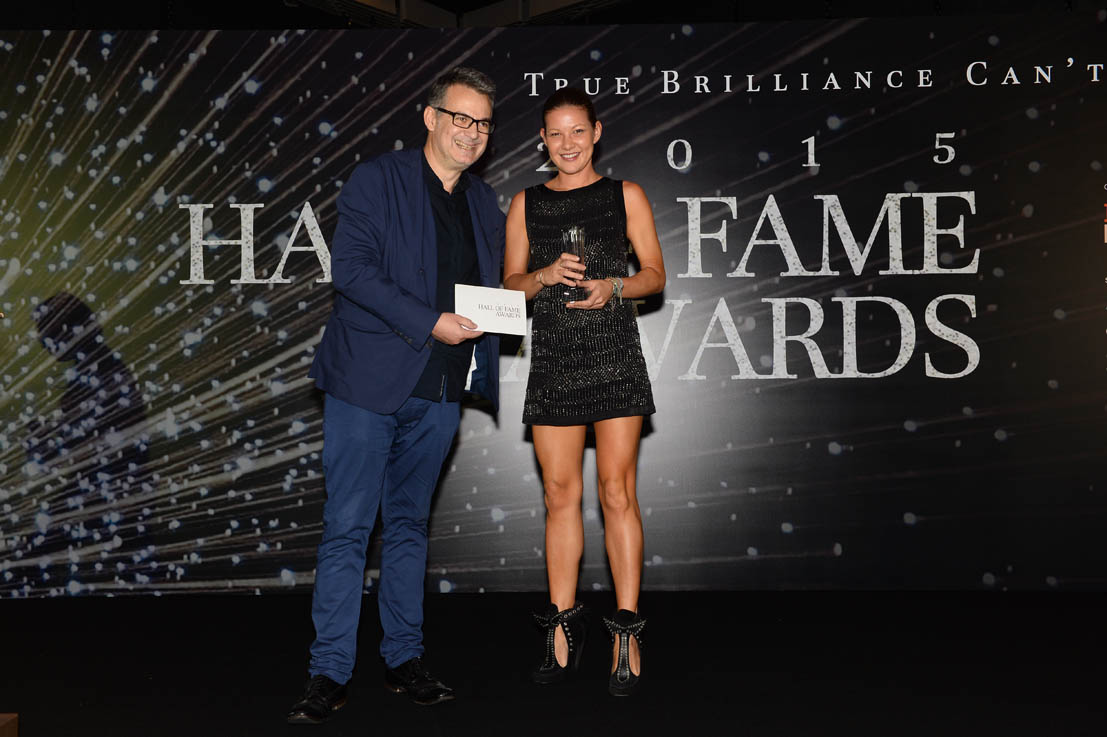 Charles Wigley, Chairman , Bartle Bogle Hegarty presenting Planner of the Year- Natalie Gruis -TBWA Group Singapore.jpg