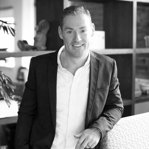 PAUL_EVERSON_HEADHOT_2000x2000px_BW (1).jpg