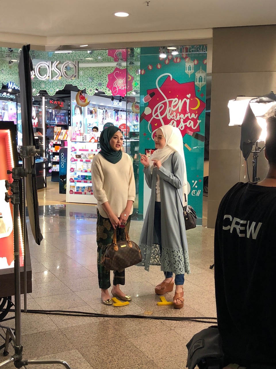 Sasa Behind the Scene.jpg