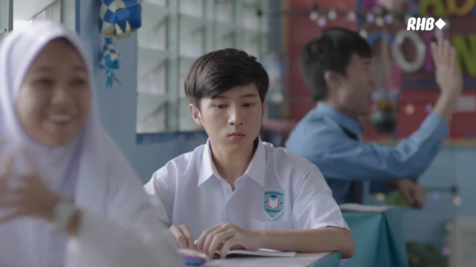 Breaking Barriers created by FCB Kuala Lumpur for RHB Group’s Challenger Series is inspired by the true story of a teacher in the lead up to Hari Raya