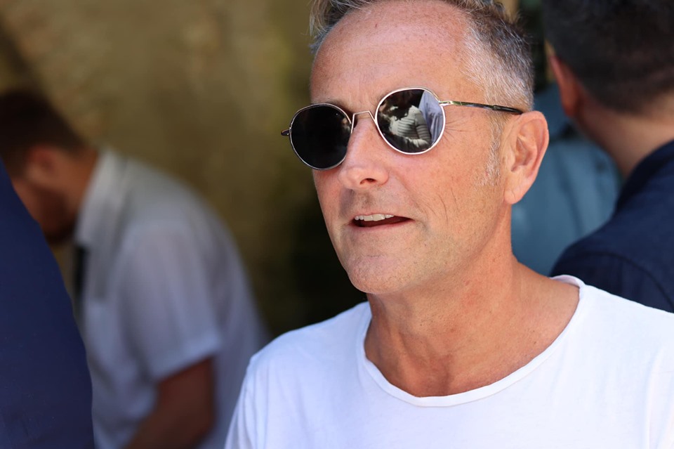 The Legendary Colombe d’Or Lunch – the heavy advertising hitters hit the rosé in St Paul de Vence