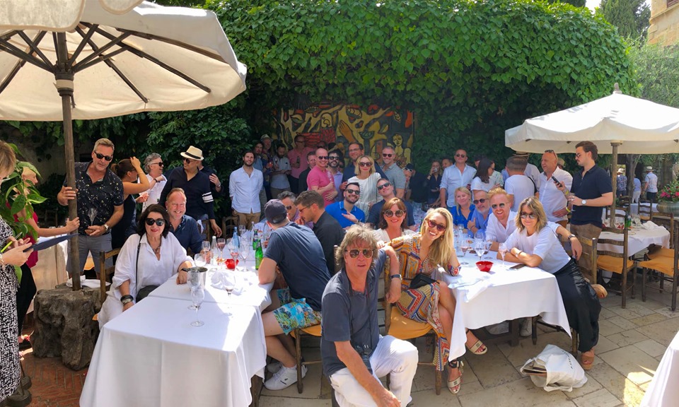 The Legendary Colombe d’Or Lunch – the heavy advertising hitters hit the rosé in St Paul de Vence