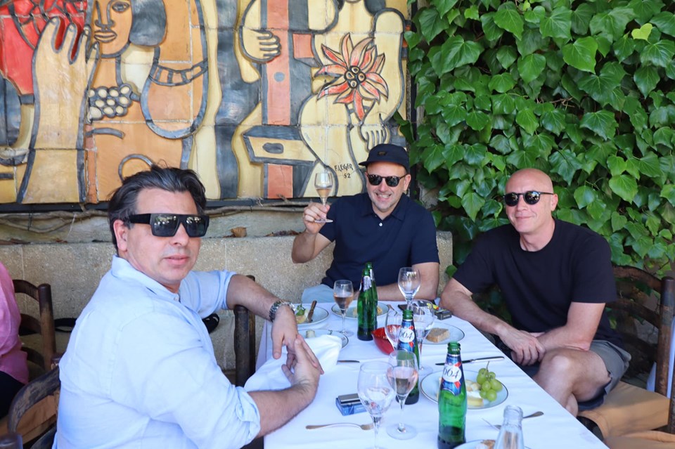 The Legendary Colombe d’Or Lunch – the heavy advertising hitters hit the rosé in St Paul de Vence