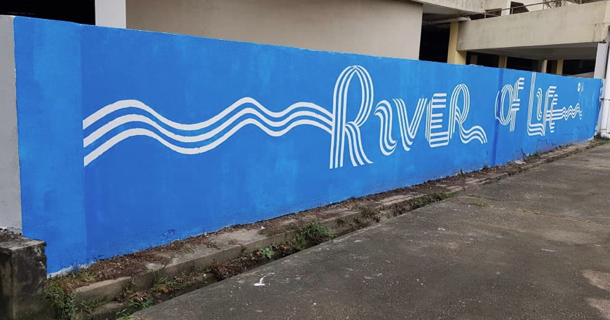 UM MALAYSIA leaves their office FOR A DAY TO CLEAN UP AND BEAUTIFY THE KLANG RIVER