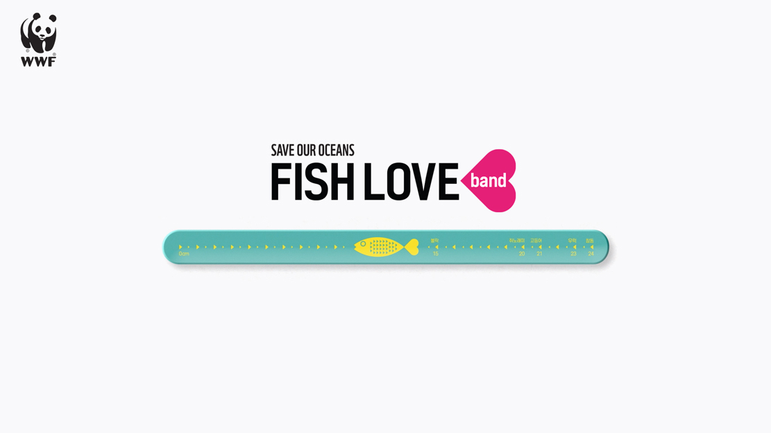 Cheil Worldwide South Korea designs a slap band used to measure the length of fish to raise awareness on overfishing
