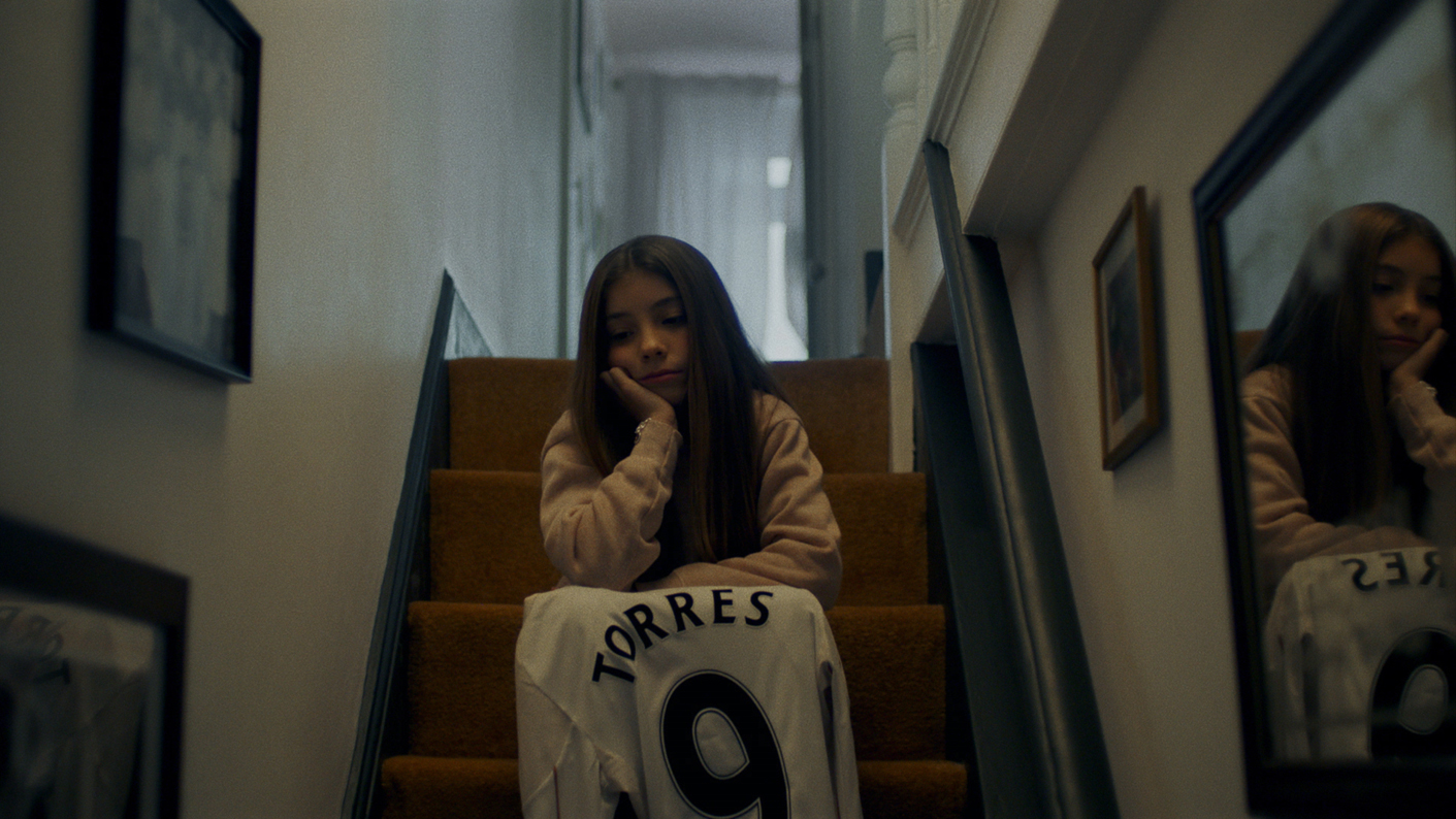 Standard Chartered celebrates 10 year partnership with Liverpool Football Club with a global campaign via TBWA\Singapore