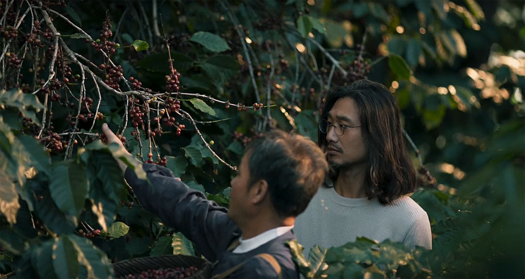 Mercedes-Benz takes you on a journey with a coffee shop owner searching for perfection in this film via Publicis Emil Bangkok