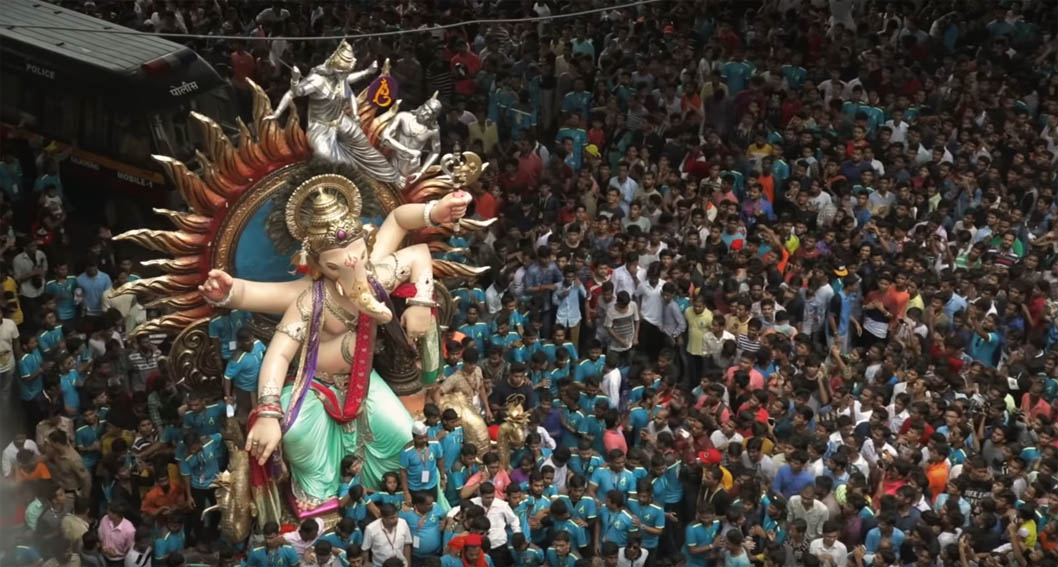 Leo Burnett and Jeep India celebrate Ganesh Chaturthi festival with a Ganesha made of 122 Jeep Compass SUVs