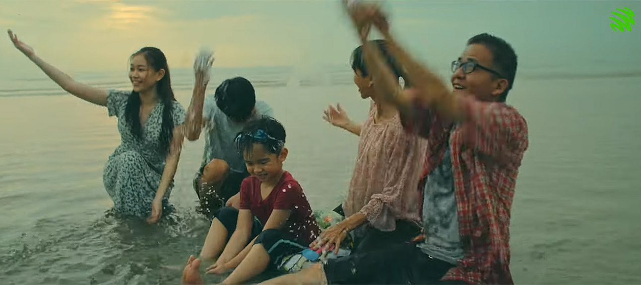 Maxis inspires Malaysian families to celebrate health as a blessing this Chinese New Year