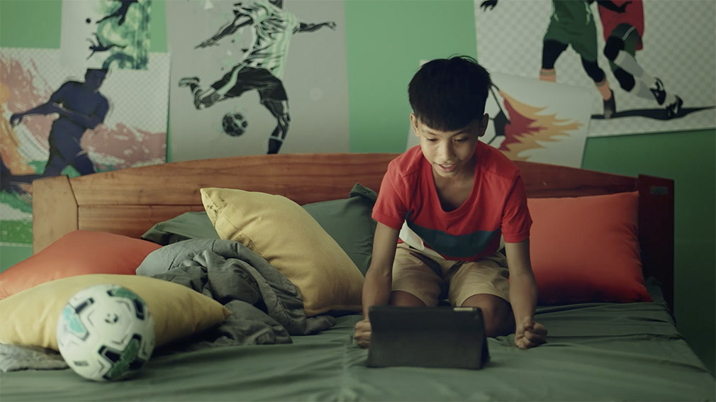 Dentsu One/Redder Vietnam lightheartedly re-creates one of the country’s best known football matches for Honda Vietnam