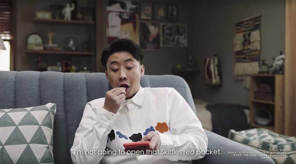 DDB China creates a frustrating to open interactive Skittles packet for Chinese New Year