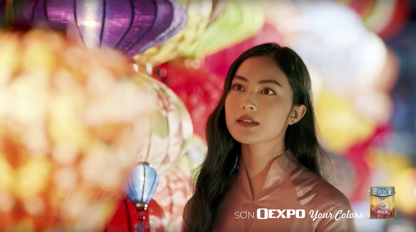 OEXPO Paint tells the story of a modern-day fairytale during the Full Moon Festival in Hoi An
