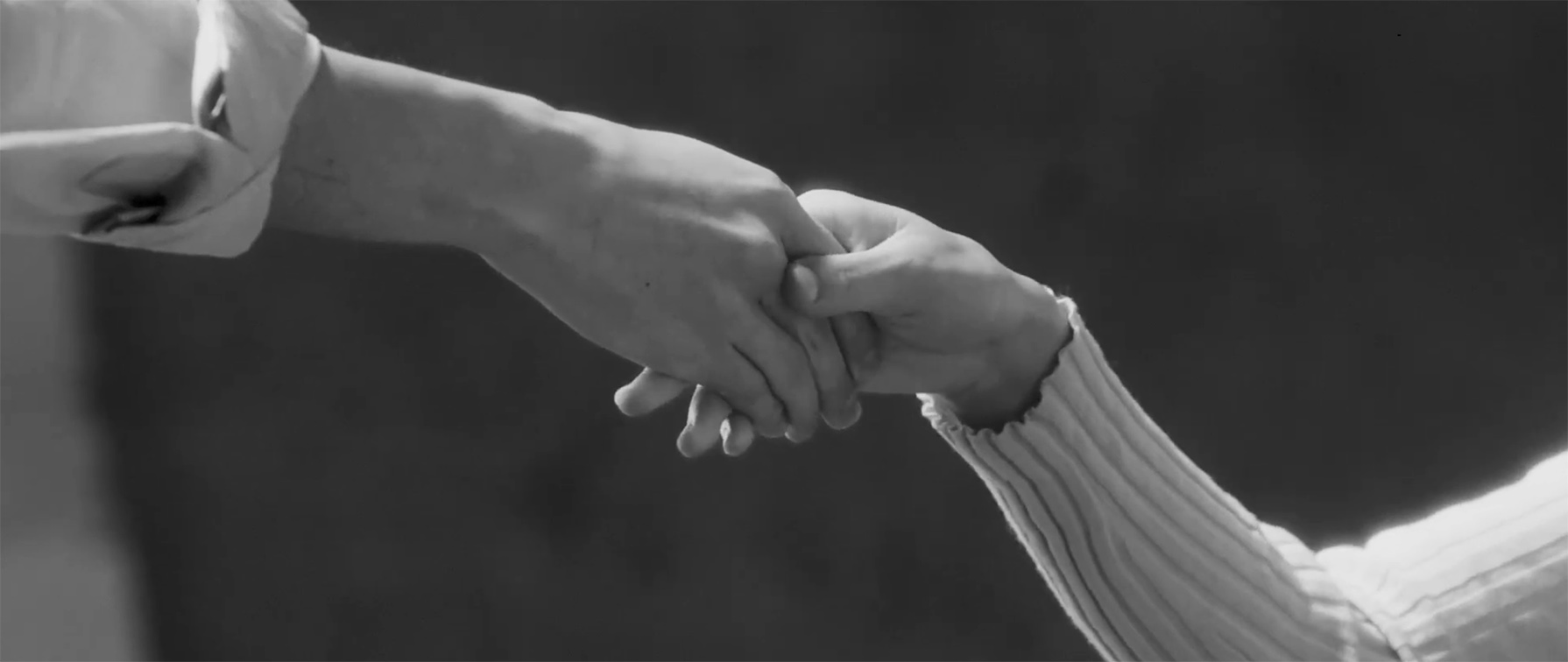 UltraSuperNew Tokyo launches experiment for SKYN condoms asking couples if they can identify their partner by the touch of their hand