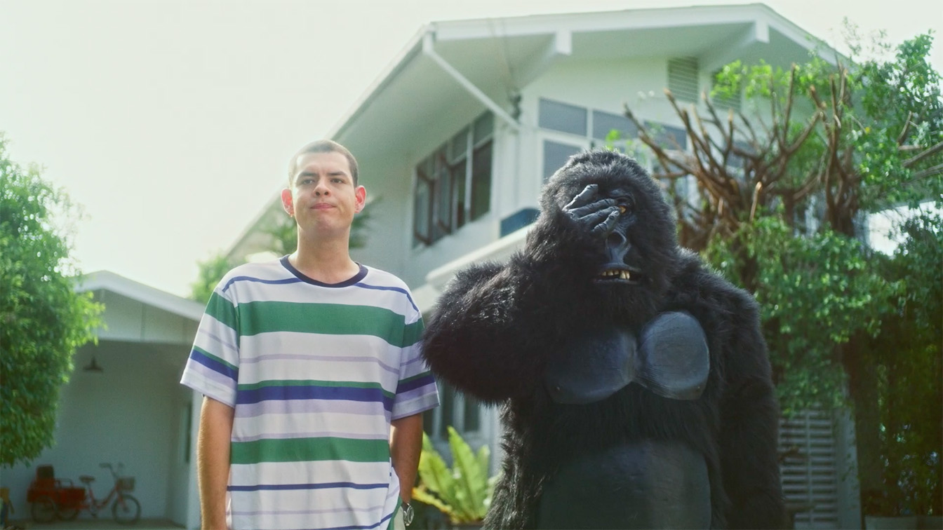 Wolf BKK’s latest campaign for Grab sees a gorilla fighting against the laziness of humanity