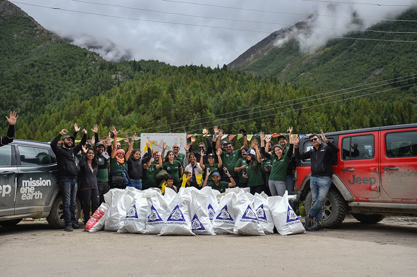 Jeep brings customers and community together to clean up 1500 kilograms of plastic waste along the Ladakh Himalayan Range