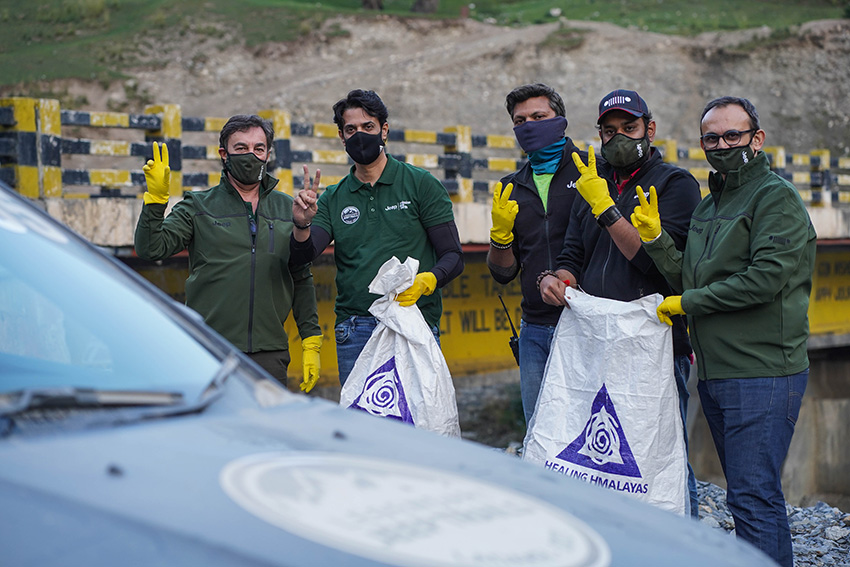 Jeep brings customers and community together to clean up 1500 kilograms of plastic waste along the Ladakh Himalayan Range
