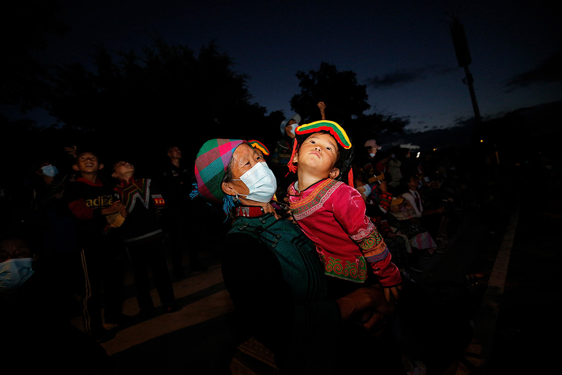 1000 drones spreads health tips in China’s mountainous regions for Pfizer and F5 Shanghai