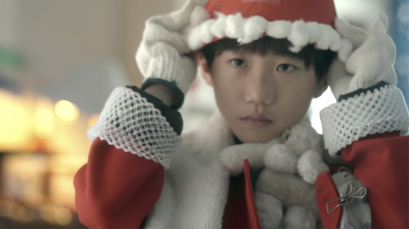Hong Kong Disneyland focuses on brotherly love in this year’s Christmas campaign
