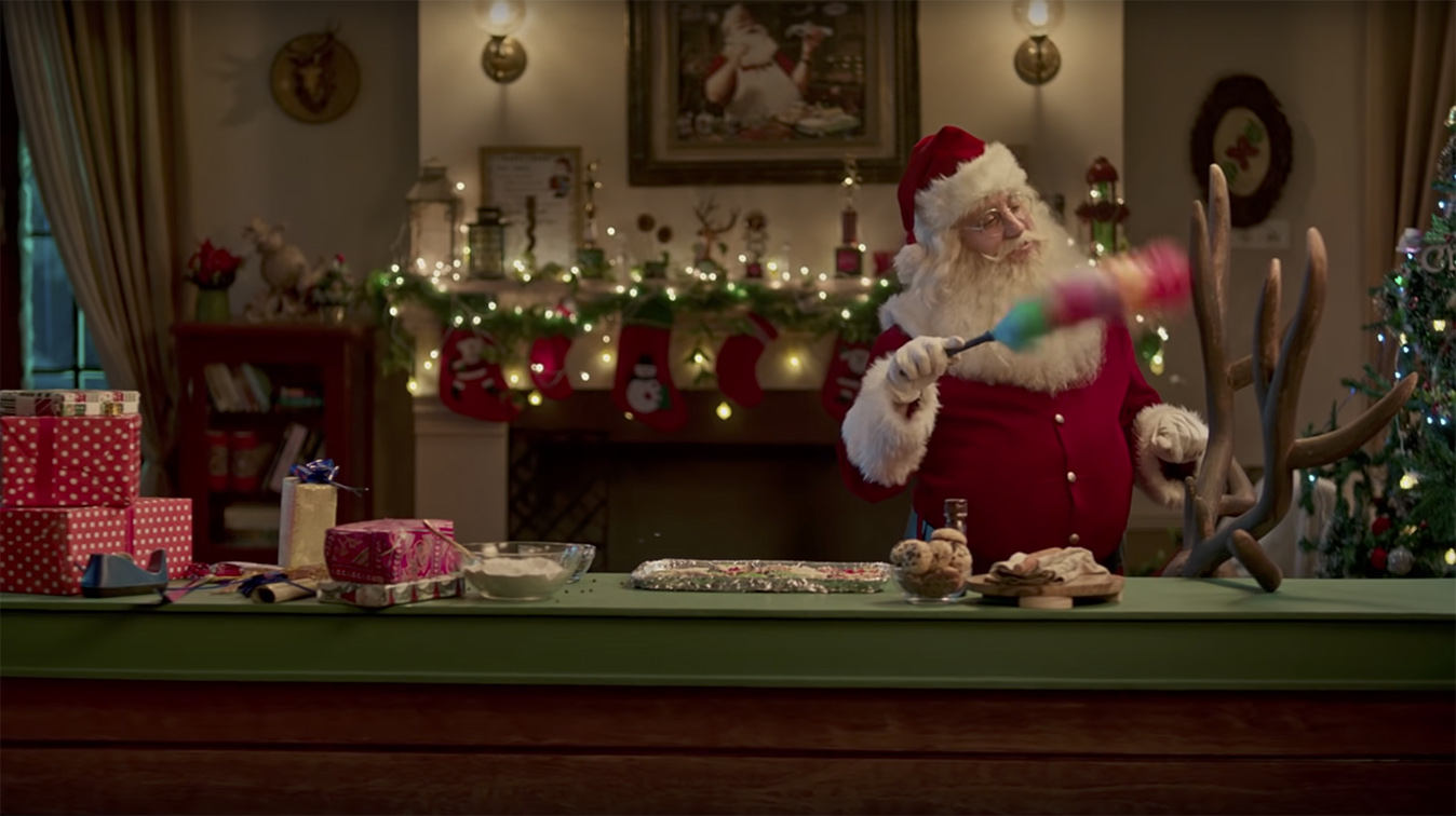 Swiggy Genie + Dentsu Webchutney India help Santa Claus find a new job this Christmas