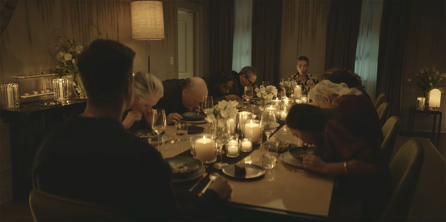 Super Bowl LVI: Scarlett Johansson + Colin Jost demonstrate why Alexa can’t read your mind