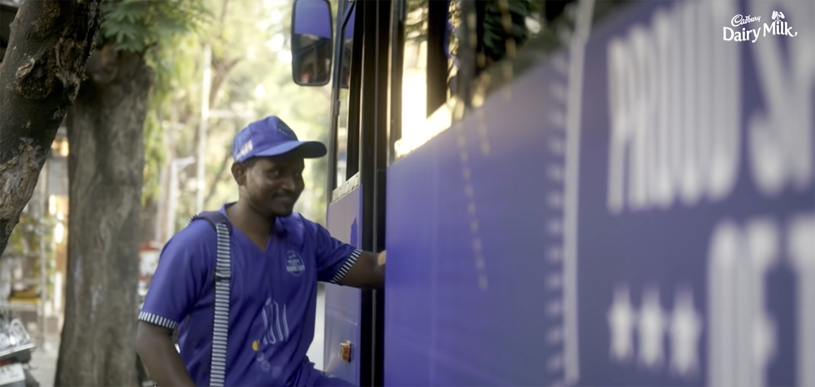 Cadbury Dairy Milk celebrates the ground staff this cricket season via Ogilvy India