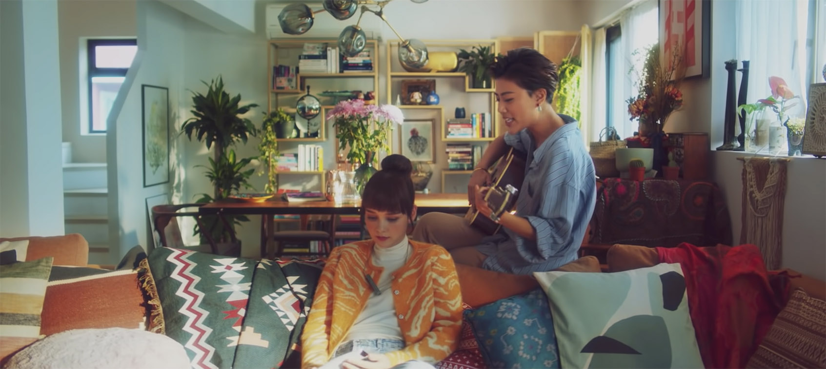 HSBC Premier campaign via Wunderman Thompson Hong Kong celebrates all families