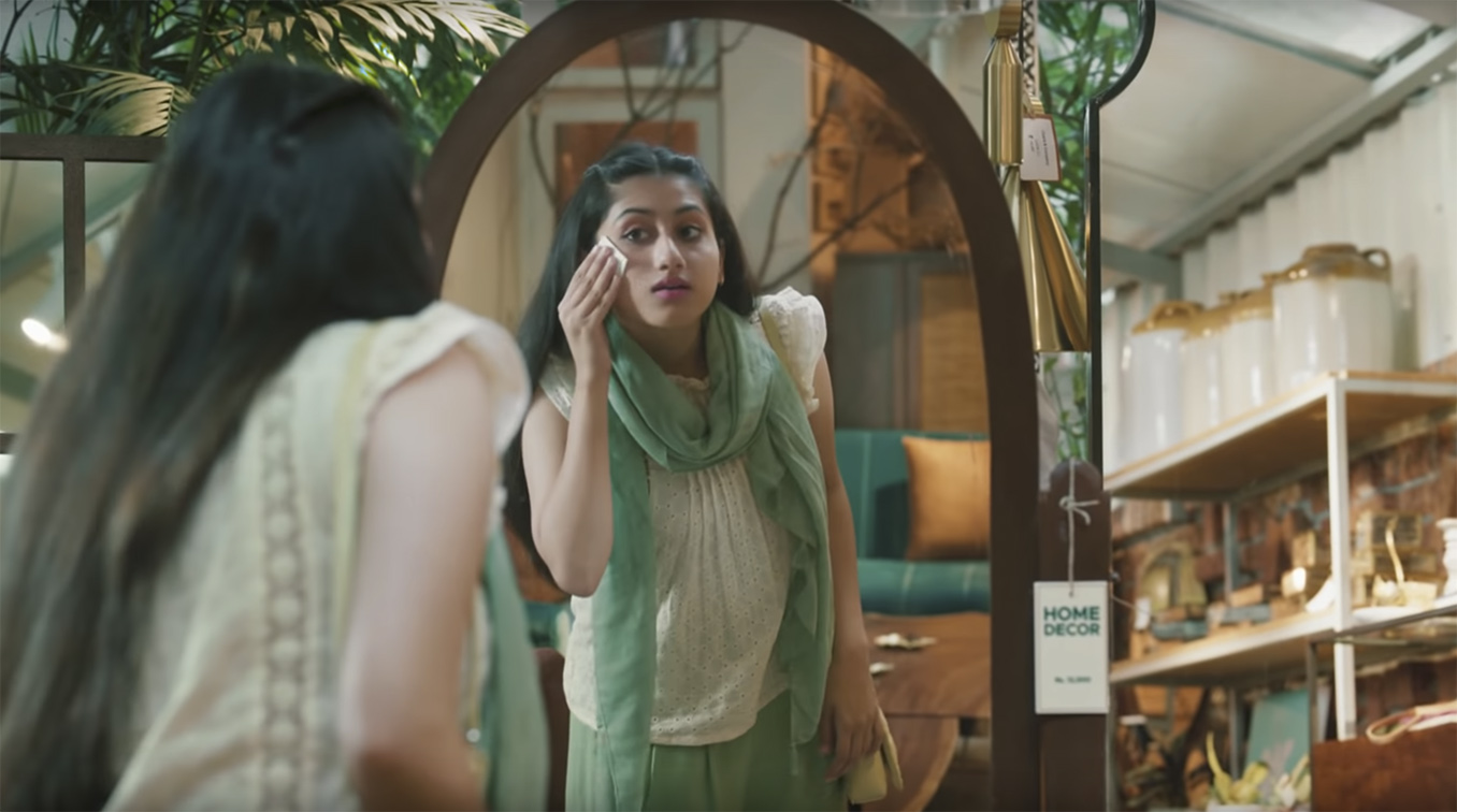 Don’t let oily skin disrupt your day with Himalaya Fresh Start Facewash