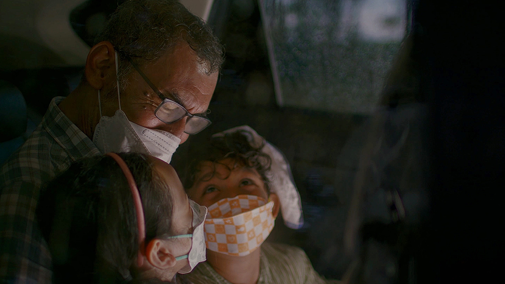 McDonald’s and Leo Burnett Indonesia invite Indonesian families to give the gift of time to lonely elderly Indonesians this Ramadan