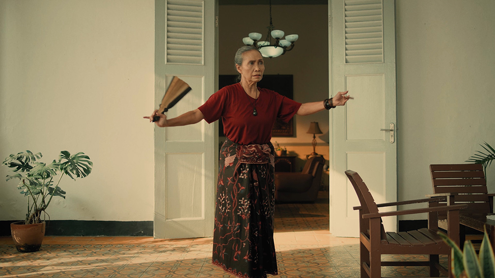 McDonald’s and Leo Burnett Indonesia invite Indonesian families to give the gift of time to lonely elderly Indonesians this Ramadan