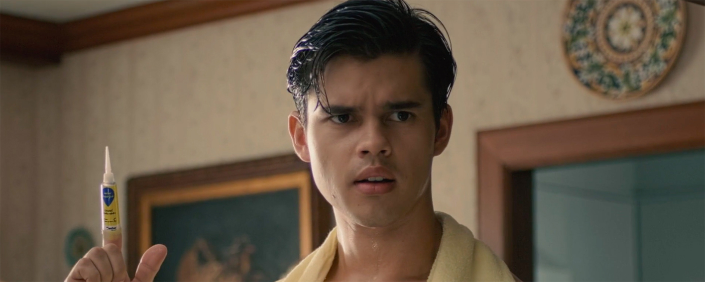 A gecko’s bite launches Weber Superglue Man on the Thailand market via new YELL BKK campaign
