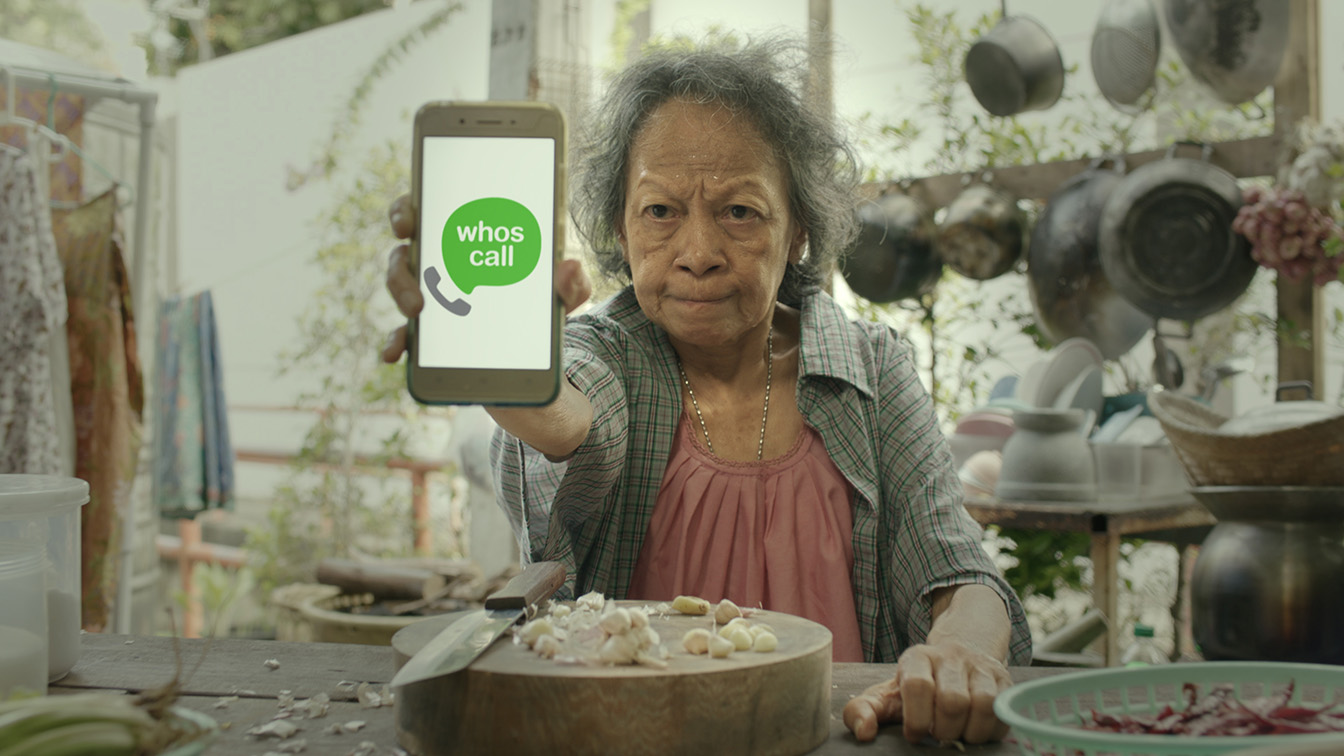 SOUR BANGKOK teams up with Whoscall to create this ‘Know the Unknown Calls Effect’ campaign