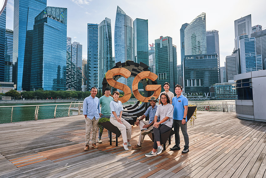 TBWA\Singapore and PHUNK create ‘Here is SG’ sculpture for the Singapore Tourism Board