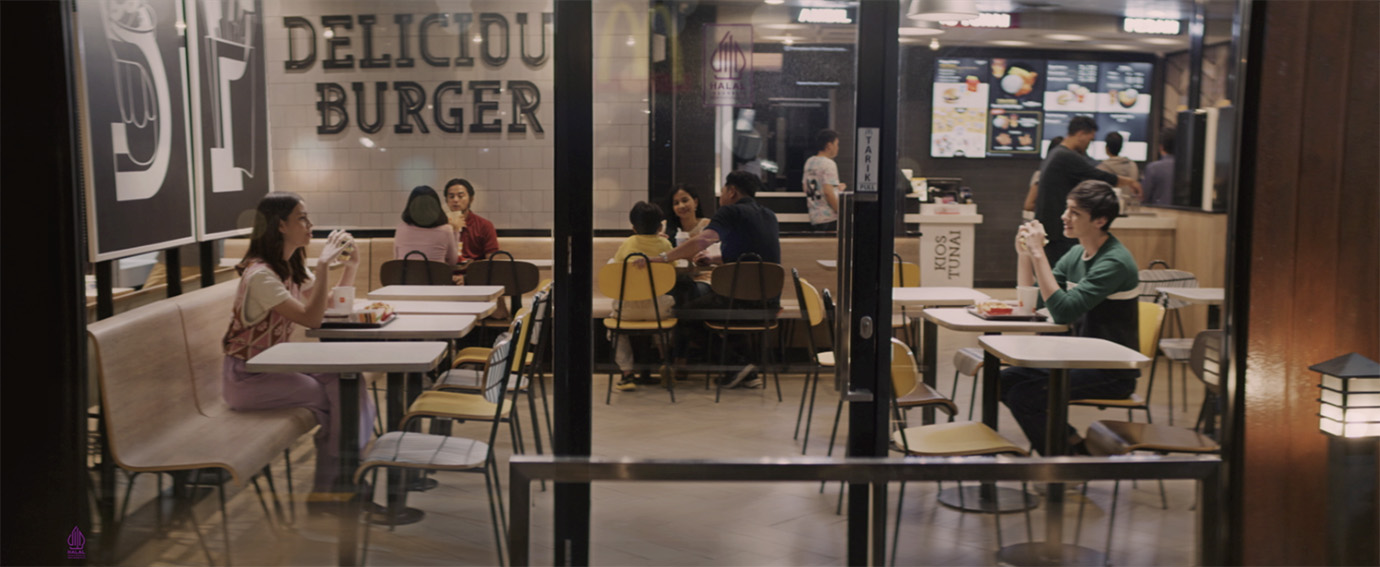 Leo Burnett Indonesia McDonald’s film shows Moments Last Longer with the Double Big Mac