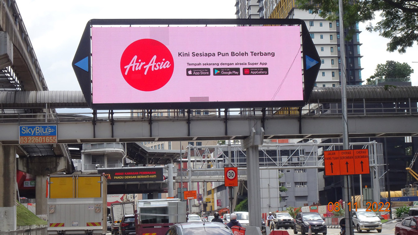 AirAsia counts down their biggest ever free seats sale with DOOH campaign