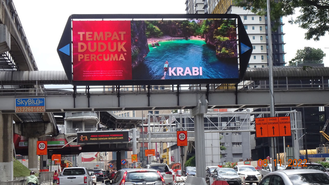 AirAsia counts down their biggest ever free seats sale with DOOH campaign