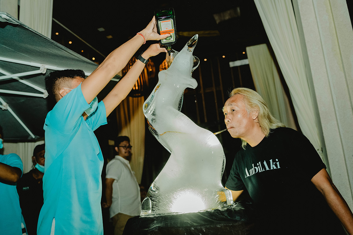 Good Times: Legendary night at the Seven Sunday Films, FAB Indonesia, TWO AM Music Global and Bert Lighting Asia party at Savaya in Bali
