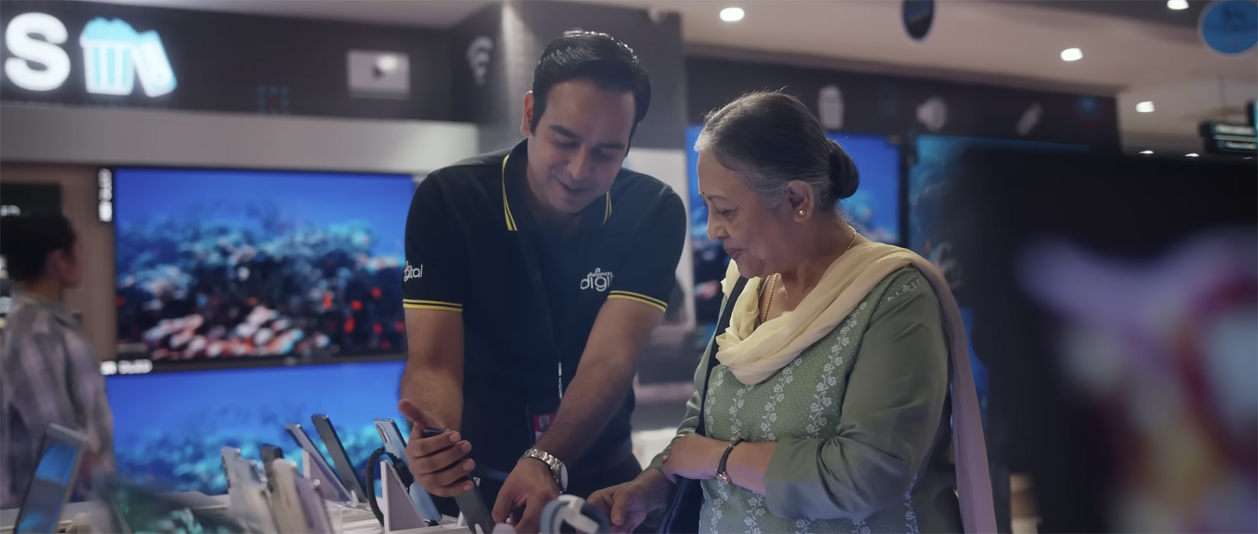 Be friends with technology at Reliance Digital says new L&K Saatchi & Saatchi India campaign