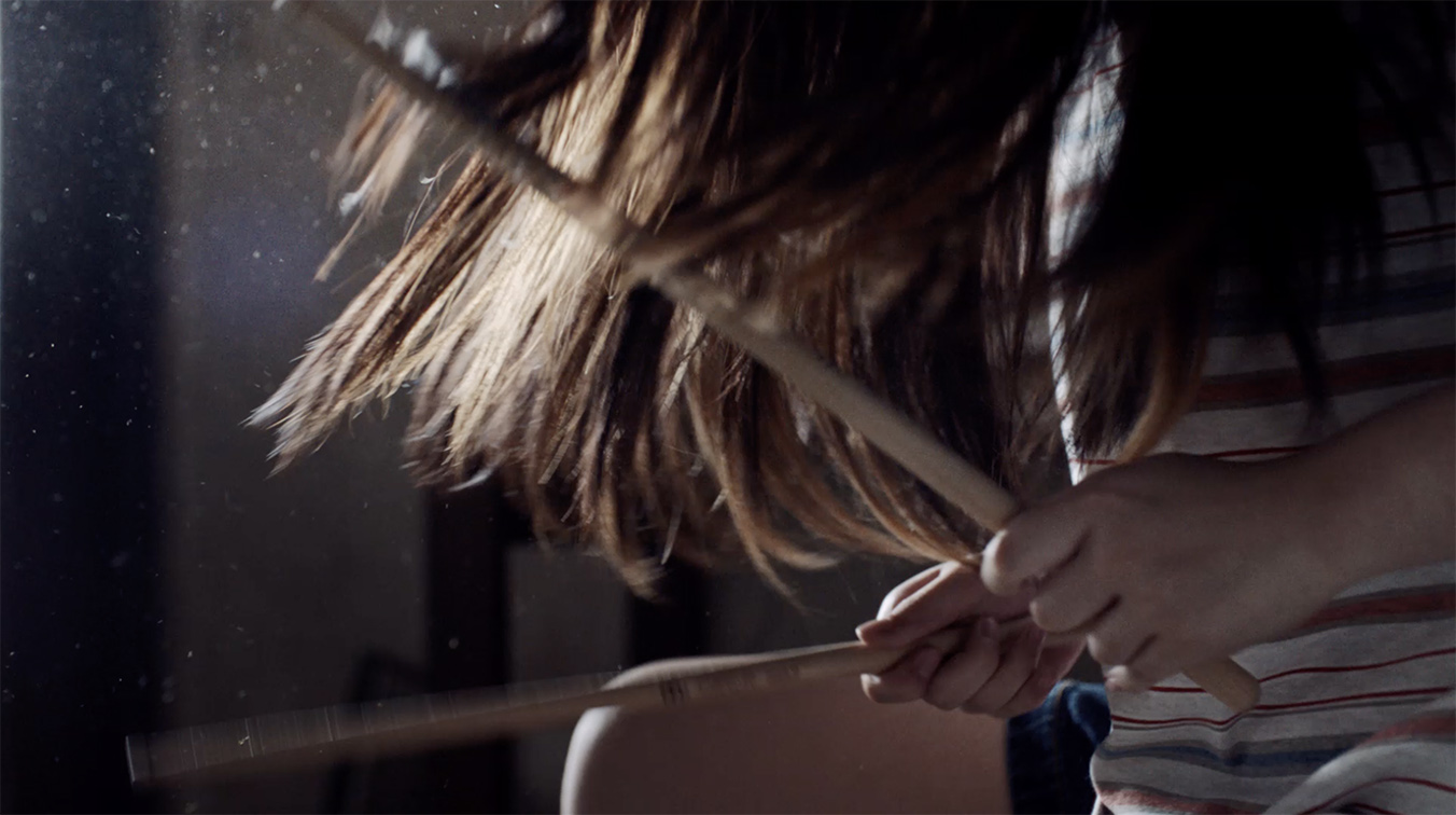 Robinson and Wolf BKK’s new film encourages Thai’s to “Discount for what you love most”