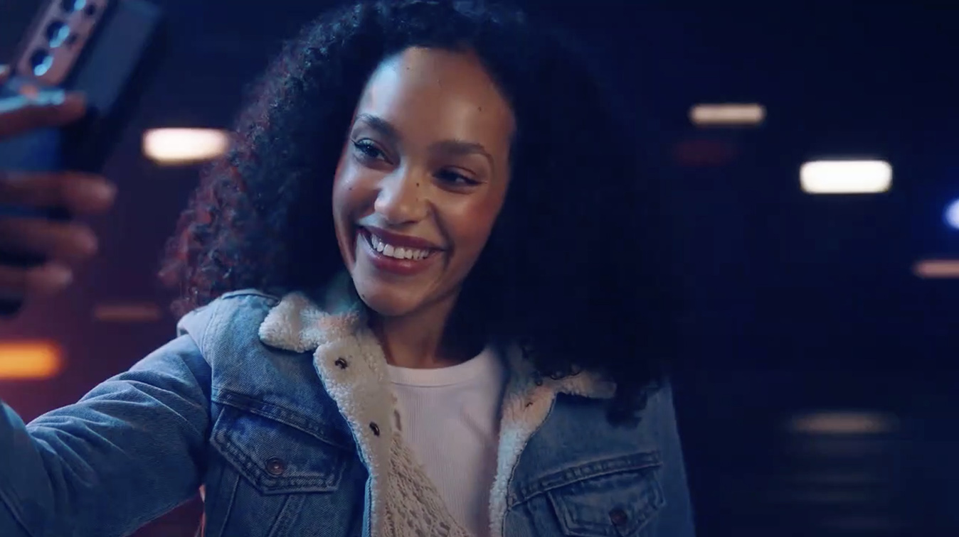 Kingfisher gives new life to a discarded phone via Superson Singapore campaign