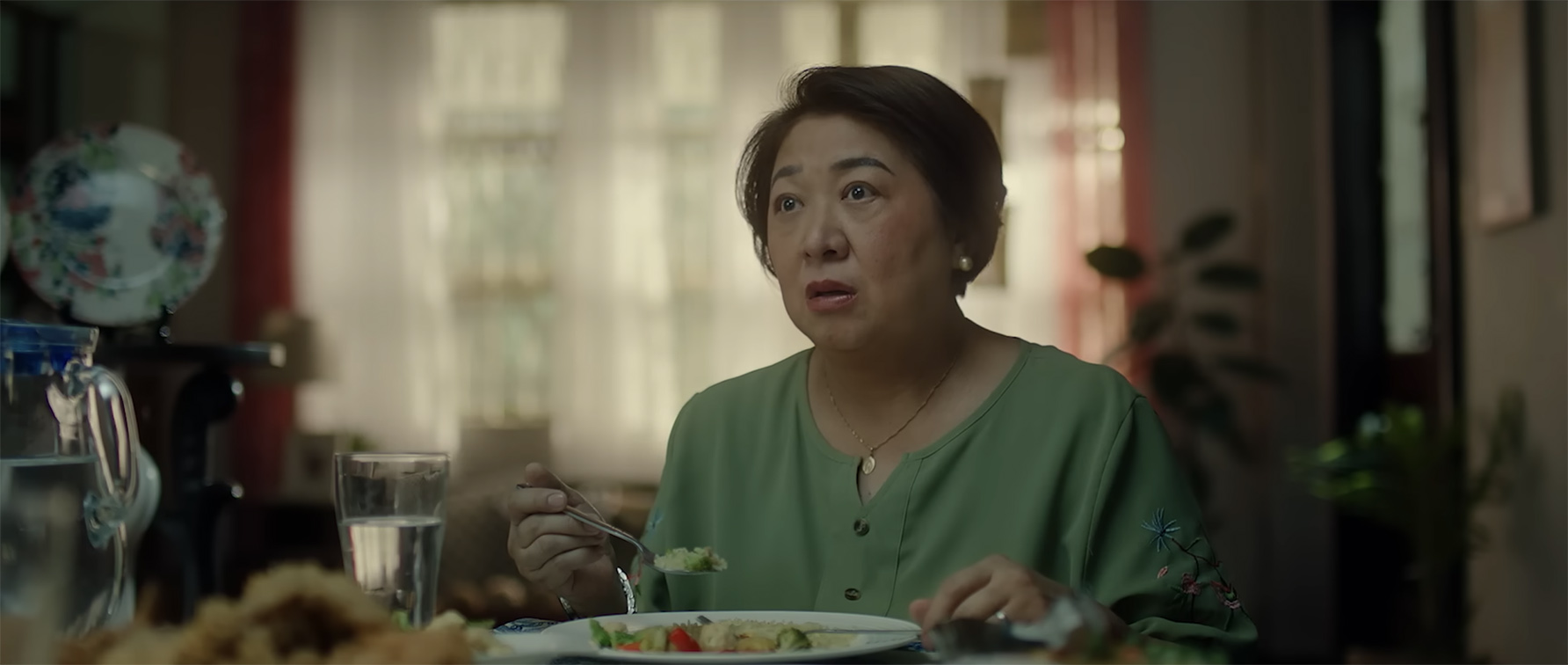 GIGIL demonstrates how Grab offers instant Mother’s gifts because some gifts take time