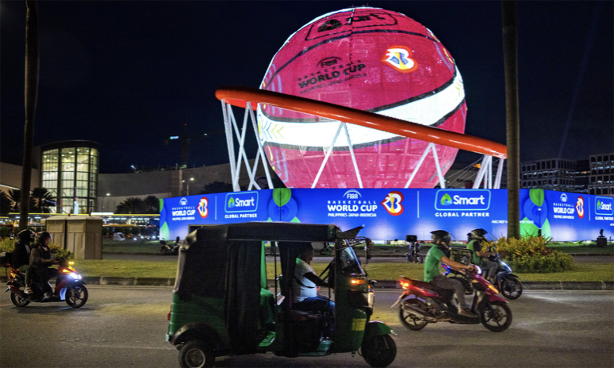SMART and GIGIL celebrate the FIBA Basketball World Cup with the biggest outdoor ad