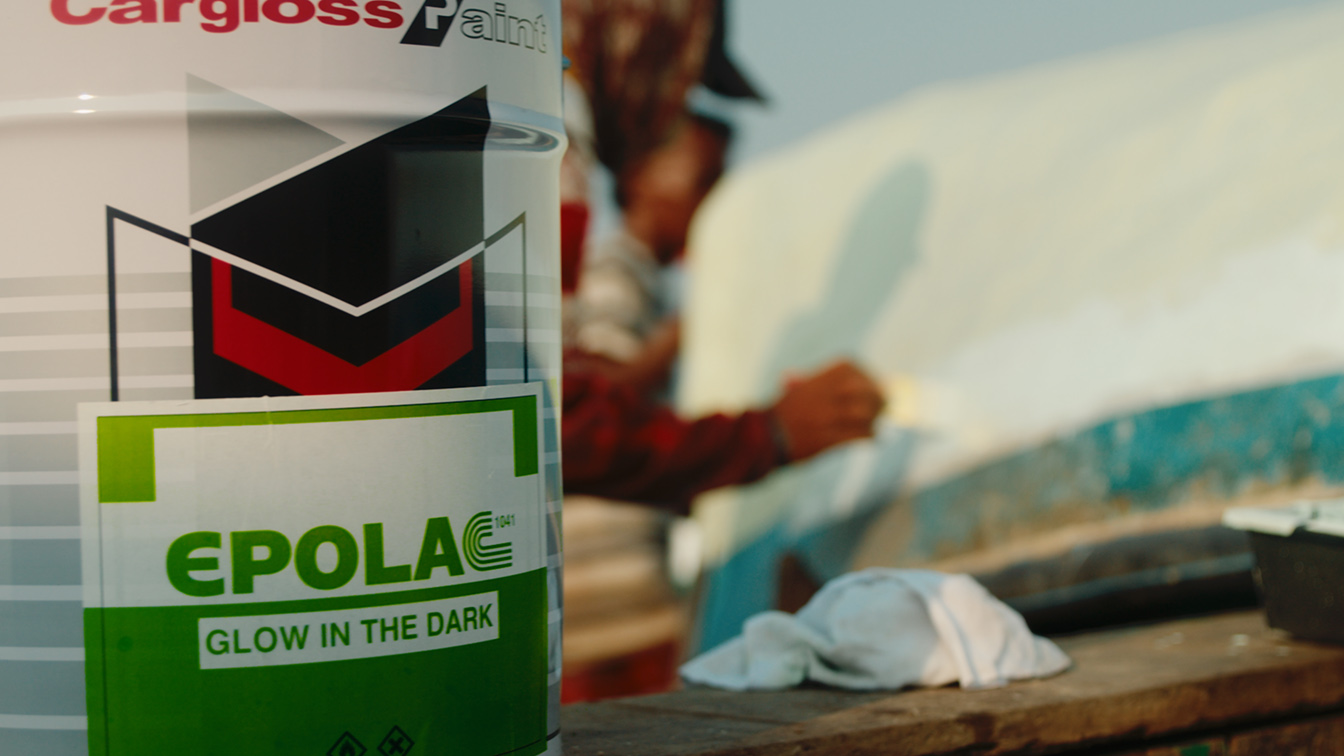 FCN – Rovers Creative and Cargloss Paint introduce glow-in-the-dark marine paint to empower traditional fishermen in Indonesia