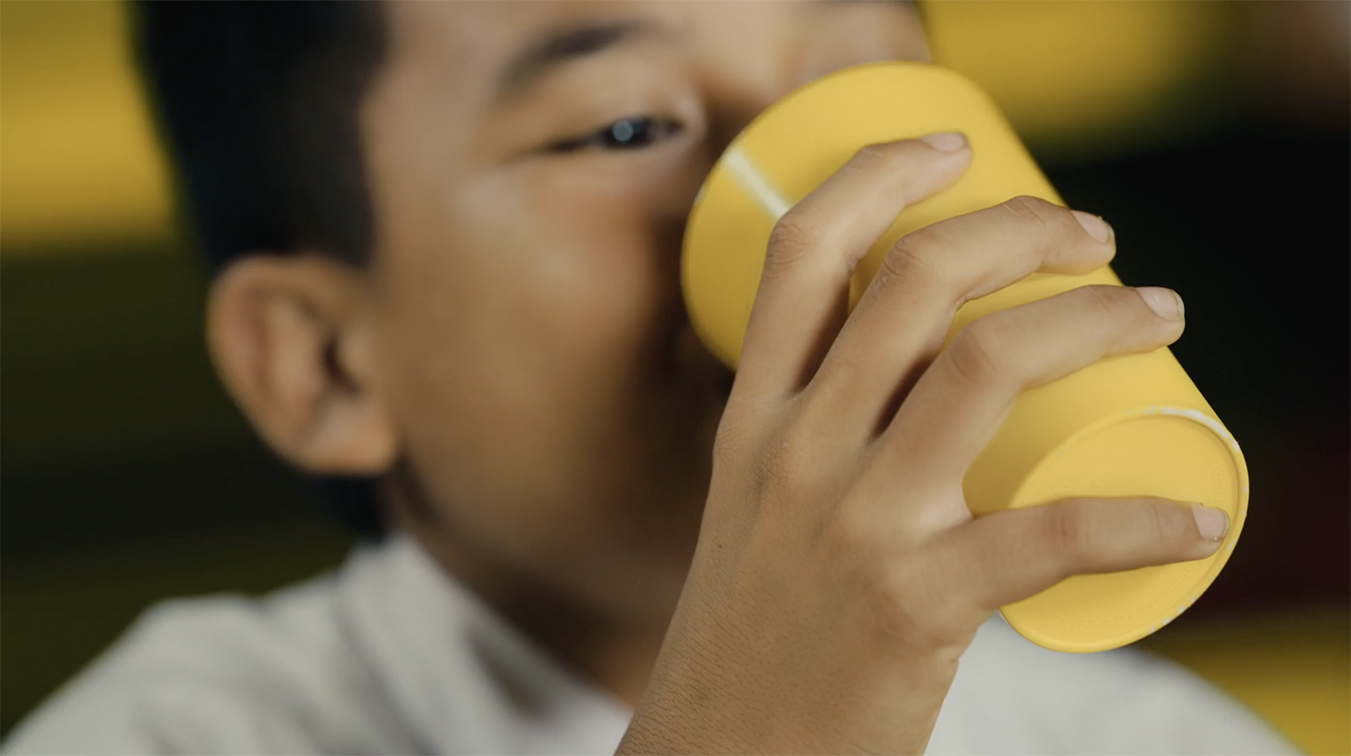 INNOCEAN Indonesia and Dulux Indonesia repel flies via Project Yellow Canteen initiative