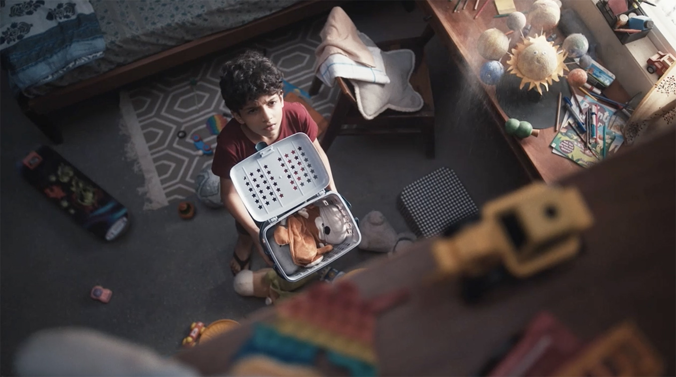 L&K Saatchi & Saatchi India demonstrates the durability of Greenpanel via ‘Earthquake’ spot