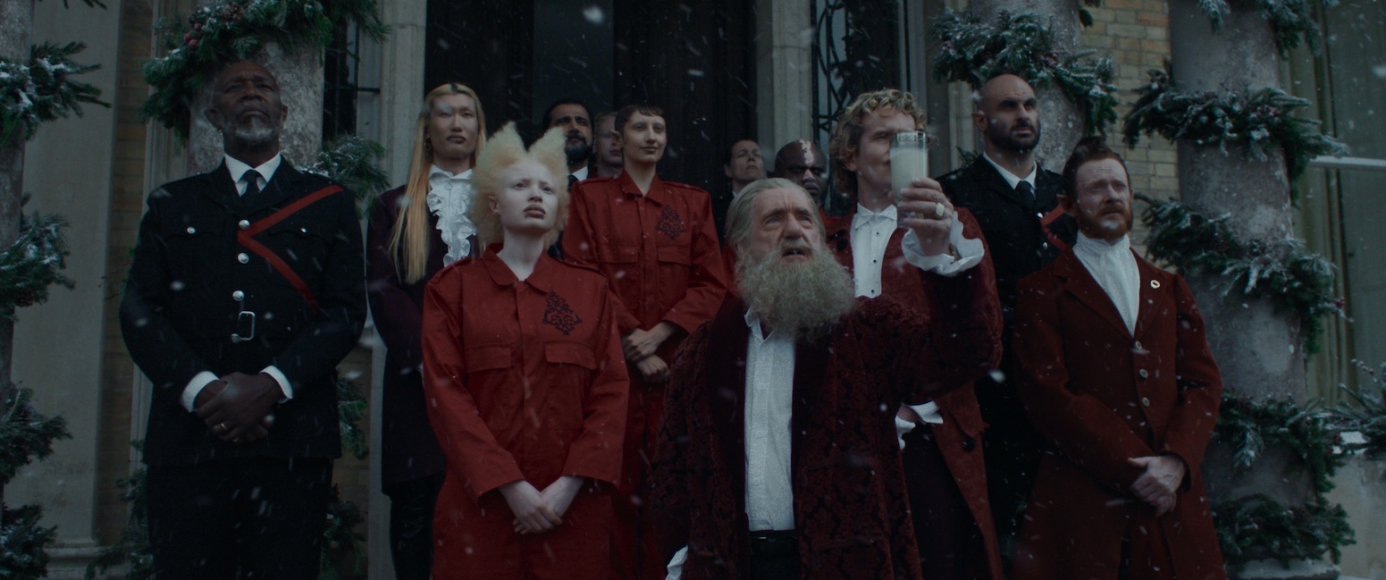 Santa’s chief enforcer Vinnie Jones hands in his resignation in World of Tanks’ new film via CUBO