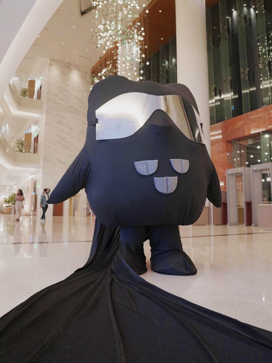 Duolingo’s Duo owl makes its Lakme Fashion Week 2024 debut via Digitas India stunt